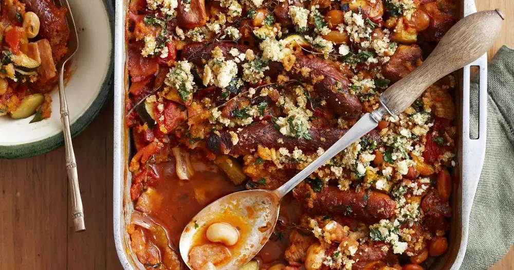 This is how you build the perfect casserole in layers