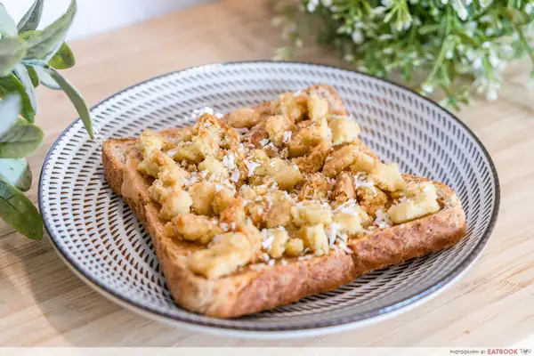 8 Toast Recipes Including Bak Kwa Jam Toast, Kaya Crumble Toast, And More