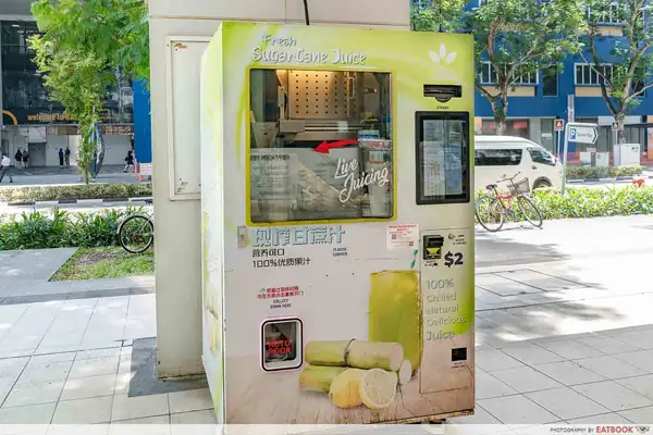 10 Unique Vending Machines Dispensing Old-School Cakes, Fresh Matcha And More
