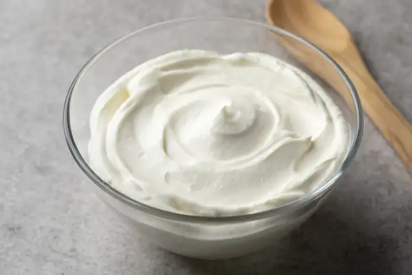 How to freeze sour cream and use it after thawing