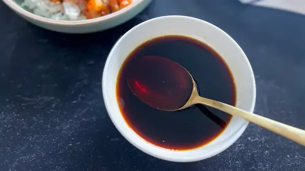 Receta de salsa teriyaki con ingredientes básicos de la despensa