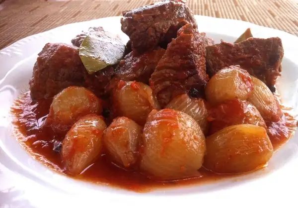 Greek Octopus and onion stew recipe (Octopus stifado)