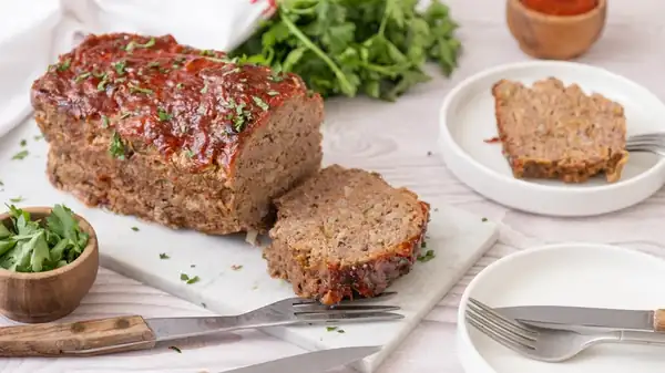 Adiós al aburrido y básico pastel de carne: la versión italiana que tiene el doble de sabor