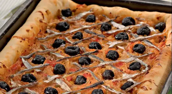 Pissaladière, un pastel de cebolla provenzal