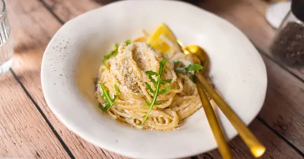 Vegan Cacio e Pepe Pasta
