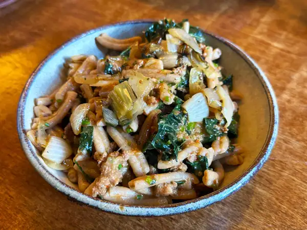 Cafe Lolo Is the Neighborhood Restaurant Every Neighborhood Deserves
