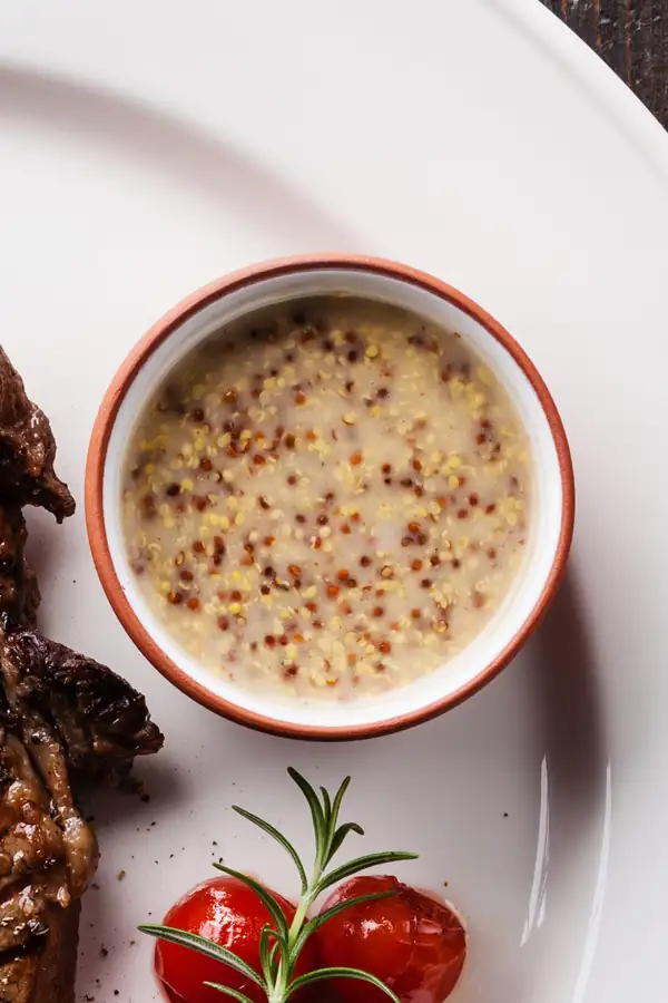 Cómo preparar la mejor salsa de pimienta casera para carne: cremosa, fácil y lista en 25 minutos