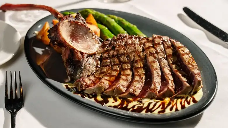 Dry-aged fish, an alternative to beef steak
