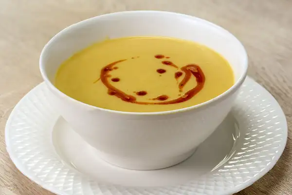 Tiene la mejor consistencia: Sopa de lentejas (estilo restaurante)