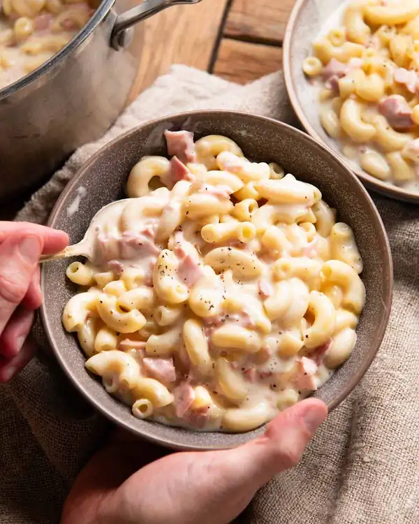 Coquillettes au Jambon - French Macaroni and Cheese with Ham