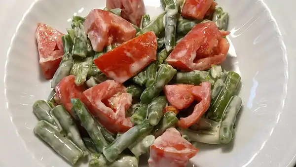 Bean and tomato salad with mayonnaise