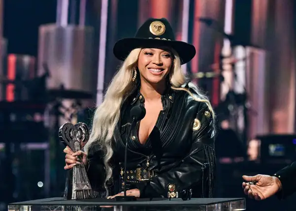 Beyoncé Sneakily Nods to a Texas Restaurant Through ‘Cowboy Carter’ Launch