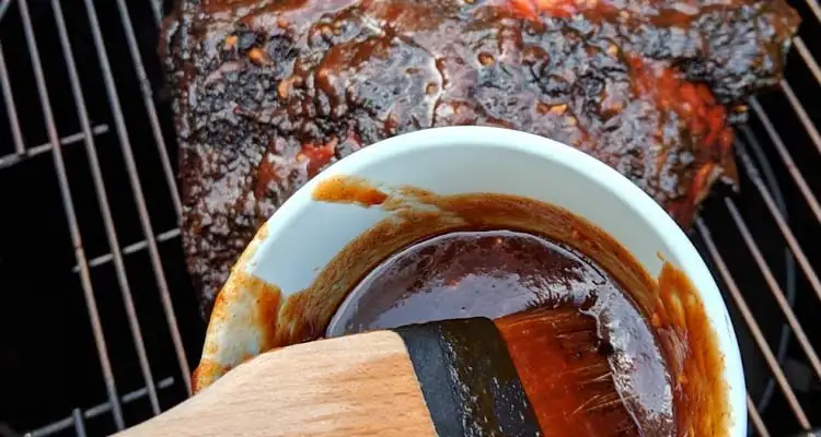 How to scrub and baste meat on the barbecue: advantages, disadvantages, and controversy