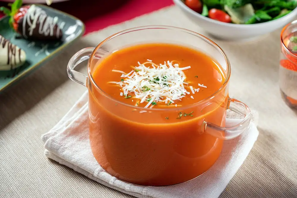 Receta original aquí: Sopa de tomate