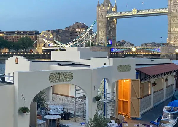 New Faux-Mediterranean Bar on the Thames Trolls Londoners Unable to Go on Holiday