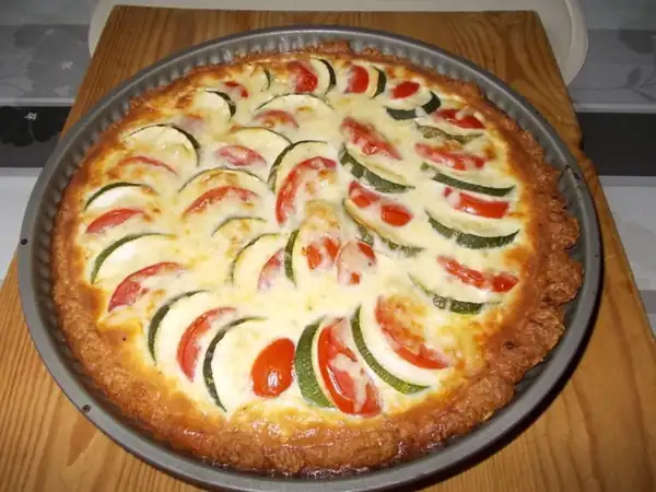 Zucchini and tomato pie