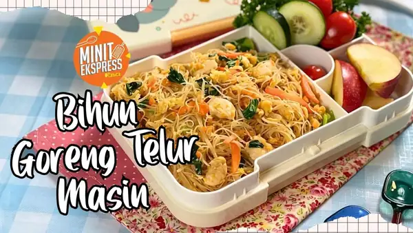 ¿Cansado de los fideos fritos de siempre? Prueba esta versión con huevo salado, ¡está buenísima!