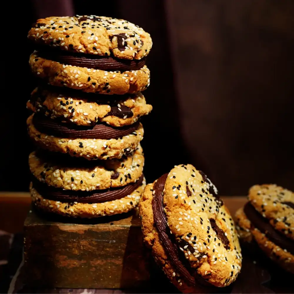 Choc-chip sesame cookies with tahini ganache