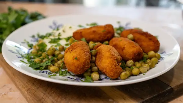 How to prepare crispy chicken croquettes according to ČSN: Pay attention to the age, choice of meat and proper frying