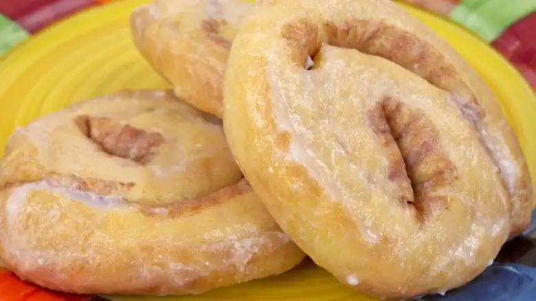 Puede que tu bollo de miel esté caducado, pero ¿aún podrías comértelo?