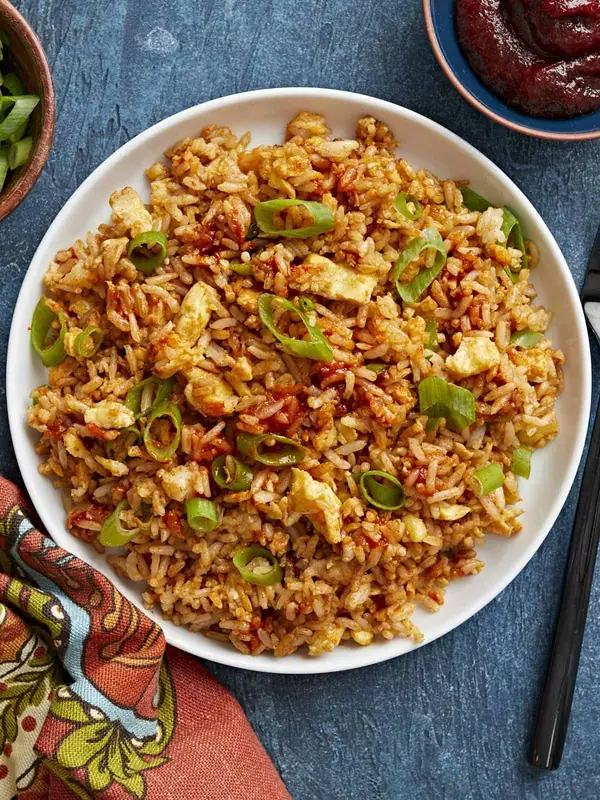 Love fried rice? You'll love this recipe for scrambled eggs with rice!