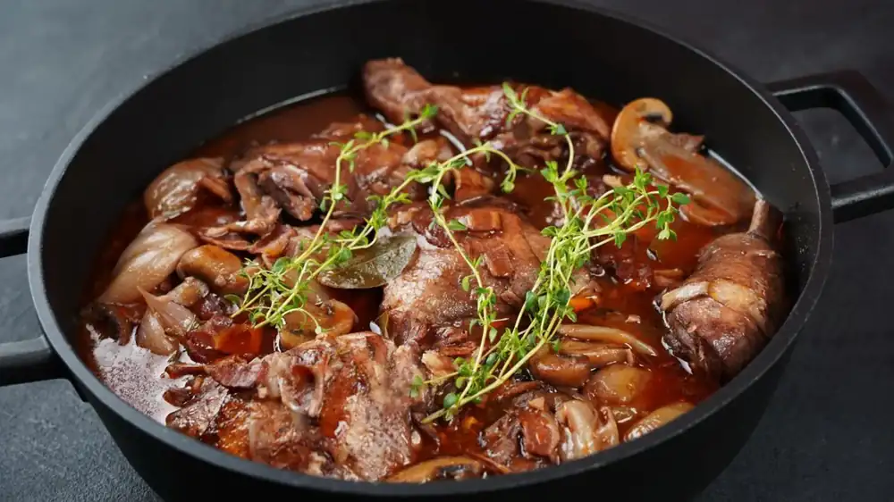 José Andrés, Spanish chef: “For a very juicy chicken, I leave it to marinate overnight in red wine, a little garlic, celery, carrot, onion and shallot.”