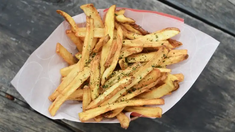 The Best Way To Keep French Fries Warm For A Crowd Is Incredibly Easy