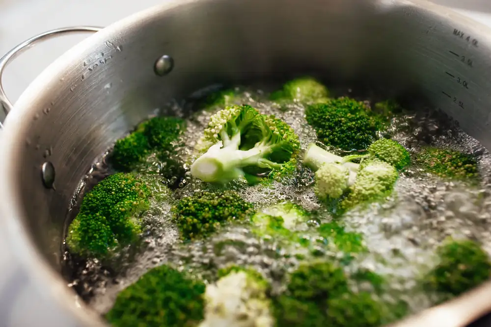 Starting vegetables in cold water or boiling water: this is the difference