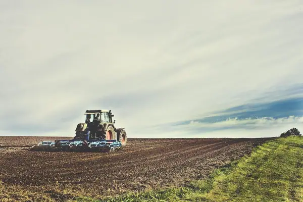 Report: Smart Farming Can Make Food Supply Uncertainty and Volatility a Thing of the Past
