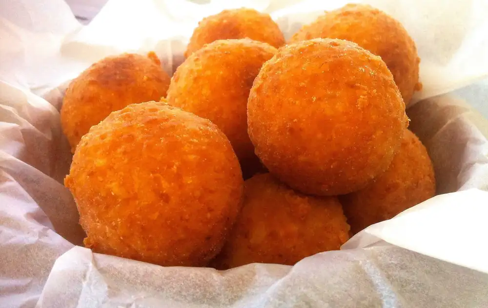 Extra Melty Fried Cheese Ball method! (Tirokroketes)