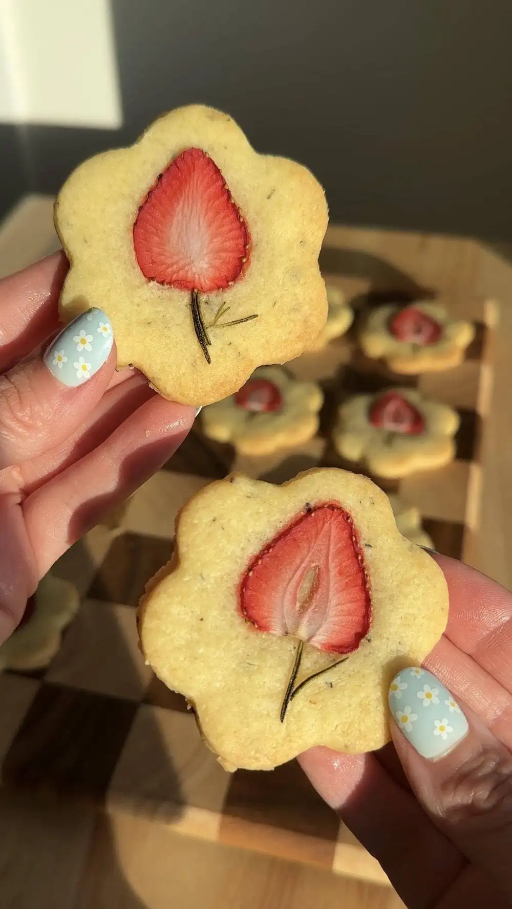 Shortbread Flower Cookies With Strawberry & Rosemary