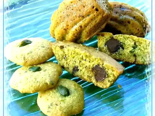Pistachio cookies: recipe with egg yolks