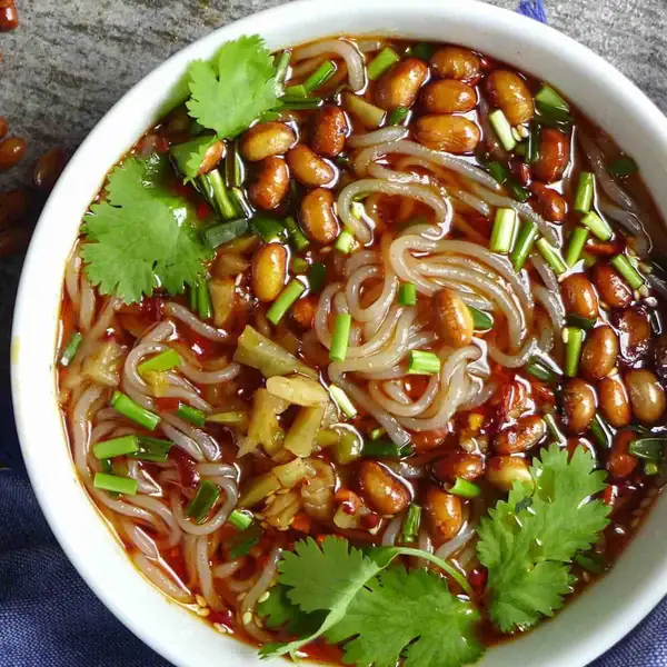 Hot and Sour Noodle Soup (酸辣粉)