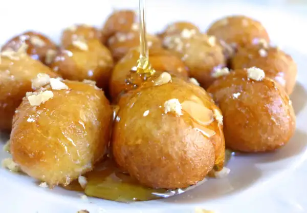 Delicious Lenten Greek Honey puffs recipe (Loukoumades)