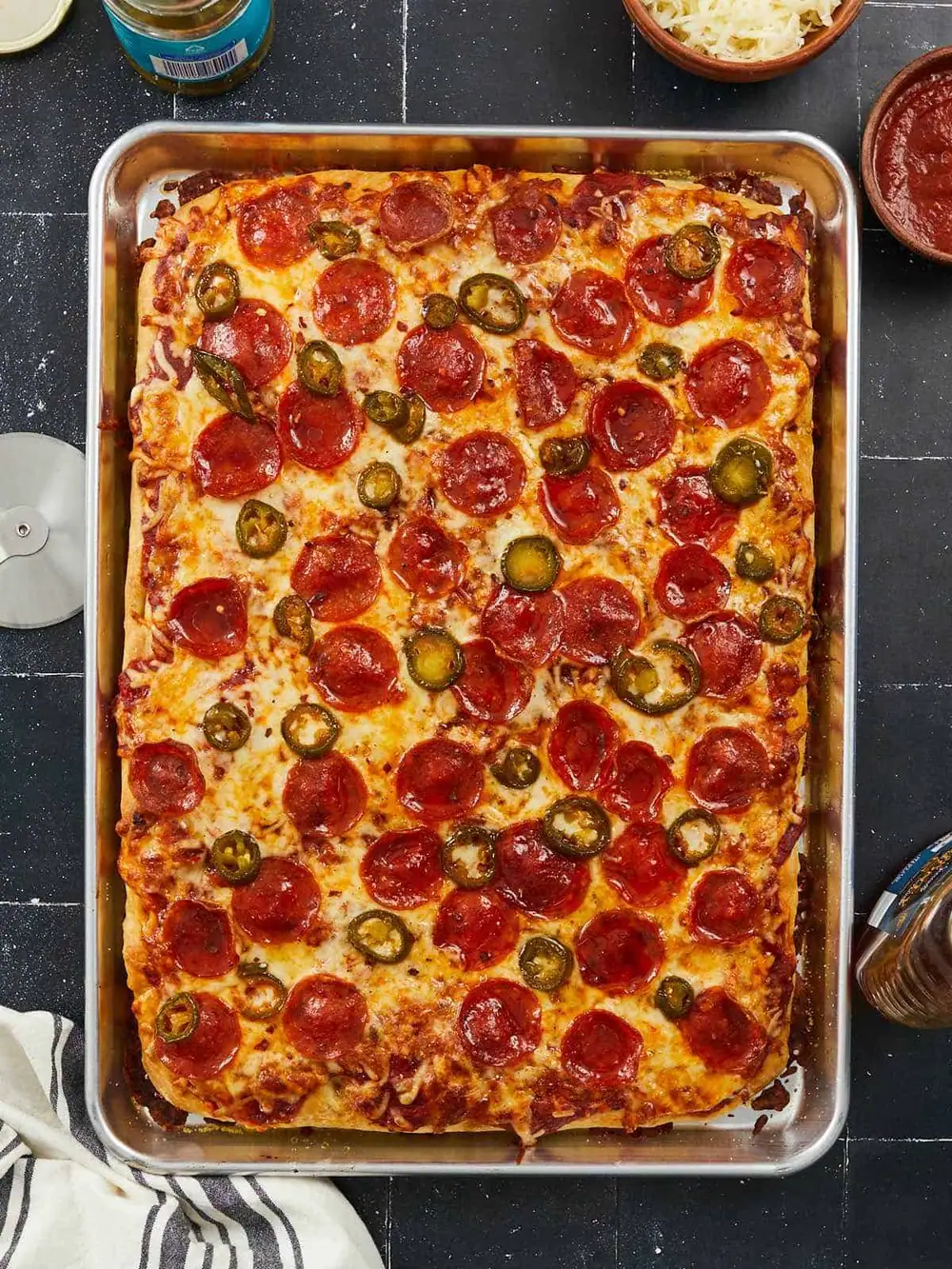Pizza en bandeja para hornear: tu nueva opción favorita para pedir comida para llevar