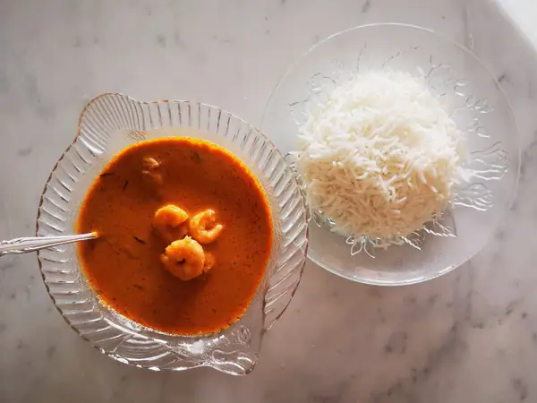Mum's Parsi Red Prawn Curry Recipe
