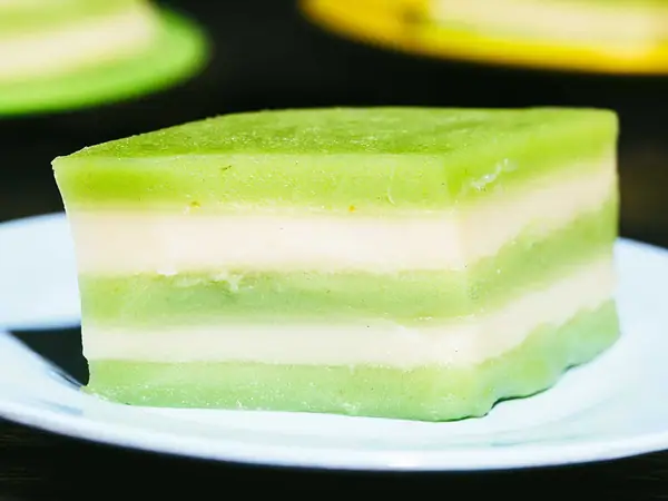 Thai Steamed Coconut-Pandan Cake (Khanom Chan)