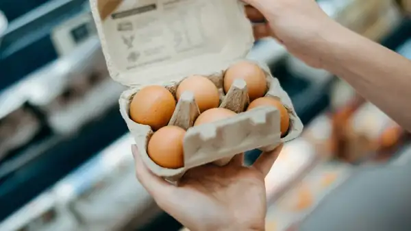 Never Wash Eggs You Bought From The Store. Here's Why