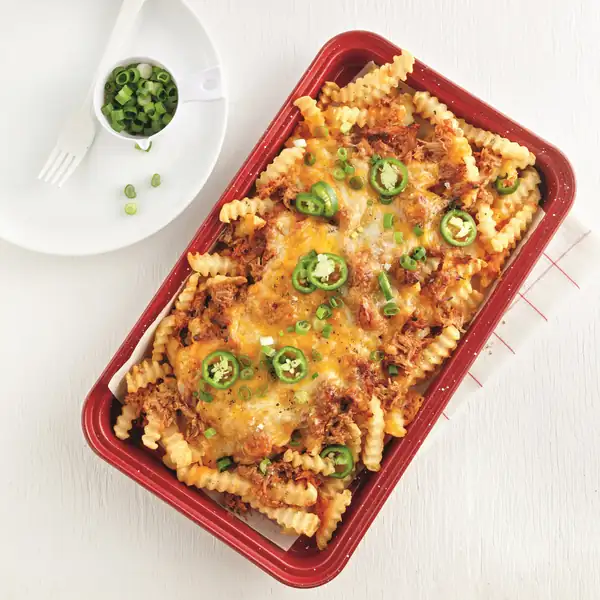 French fries with shredded pork au gratin