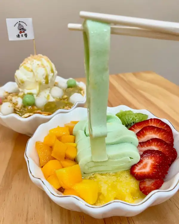 This Under-HDB Cafe Has Unique Desserts Such As Fruit “Noodles” And Salted Egg Shaved Ice