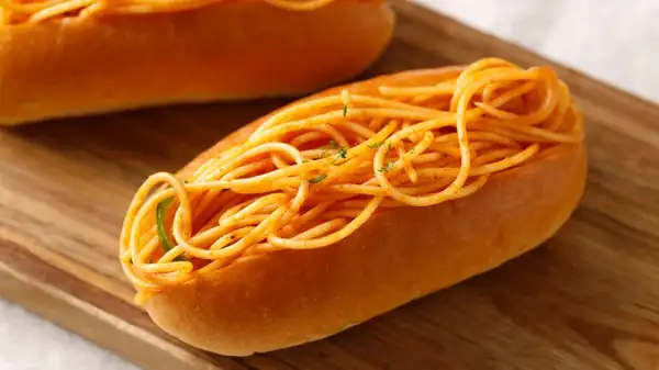 Turn Your Leftover Spaghetti Into An Epic Sandwich