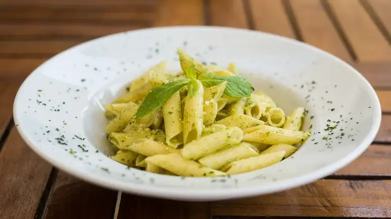 Mint in pasta, a fresh herb that deserves more prominence
