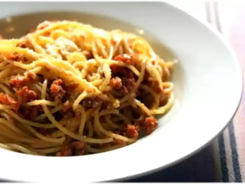 Recipe for spaghetti with spicy Tuscan sausage