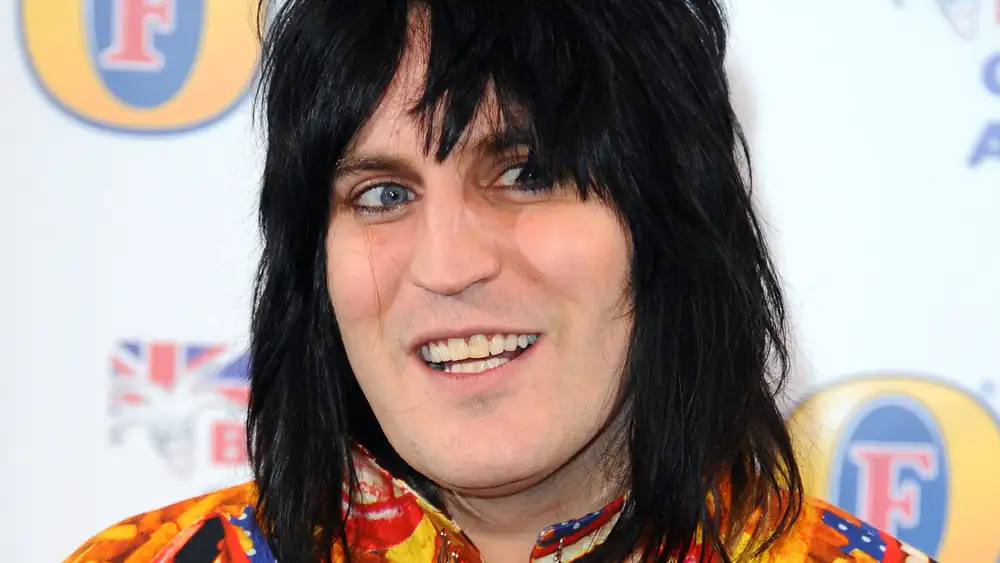 Cómo es realmente trabajar en The Great British Baking Show, según Noel Fielding