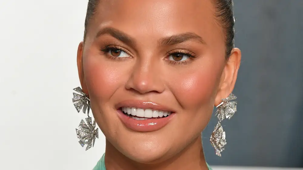 The Truth About Chrissy Teigen's Food Website Cravings