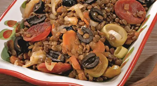 Green lentils with smoked meats