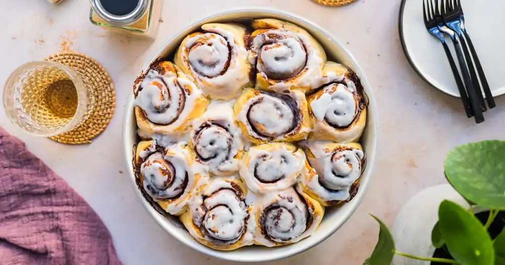 Receta de rollos de canela veganos
