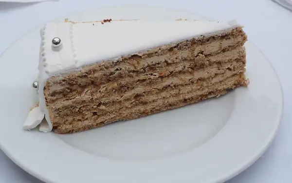 Hazelnut biscuit cake, 15 minutes and it's ready, for a fabulous breakfast or dessert!